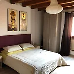 Piazza Erbe Suites